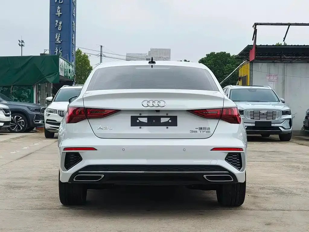 Audi A3 2023 из CN, фото 8