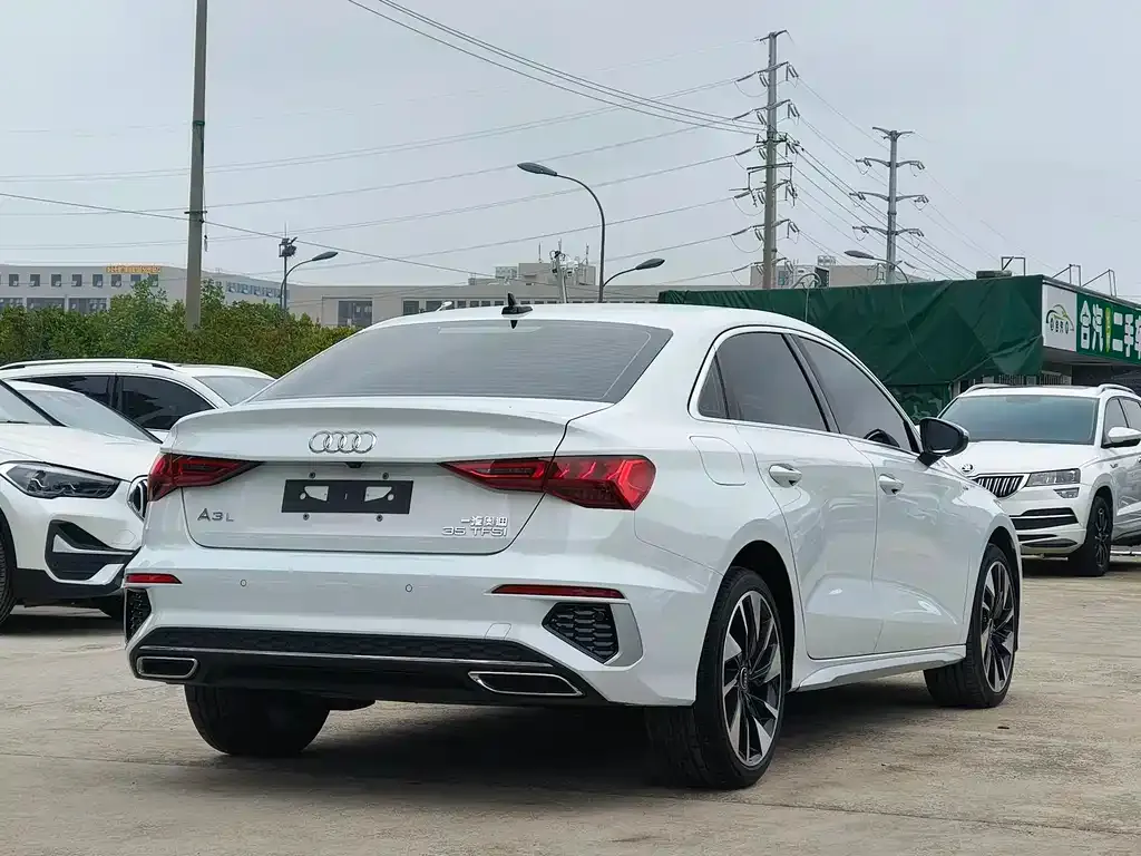 Audi A3 2023 из CN, фото 9