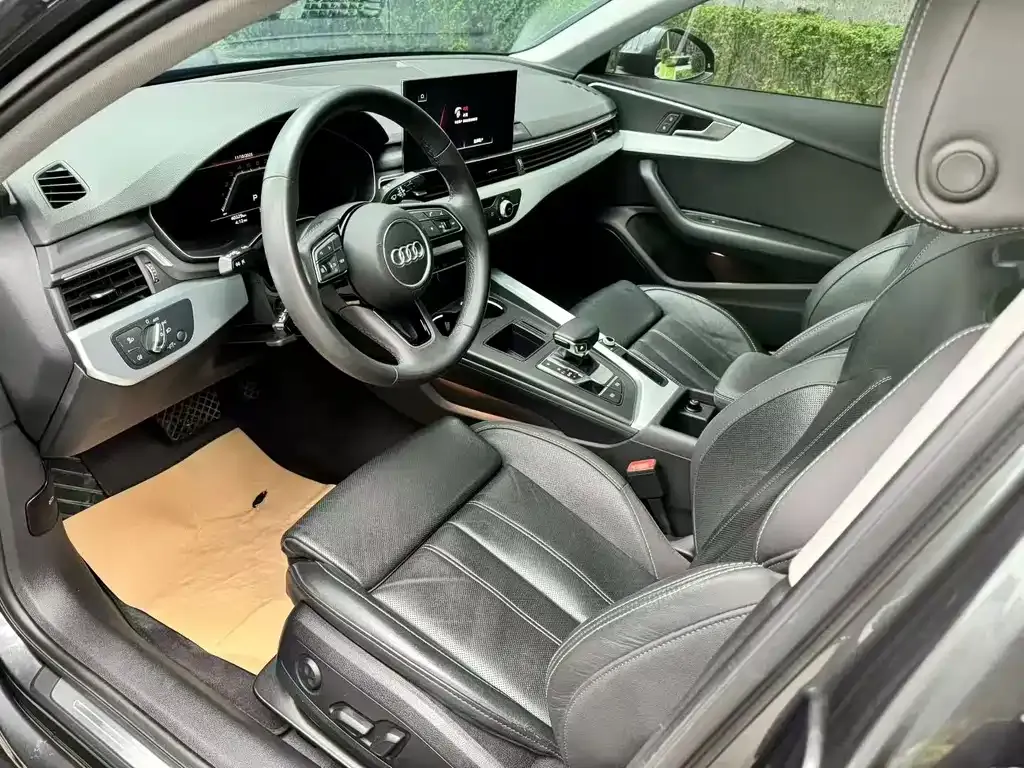 Audi A4L 2022 из CN, фото 5