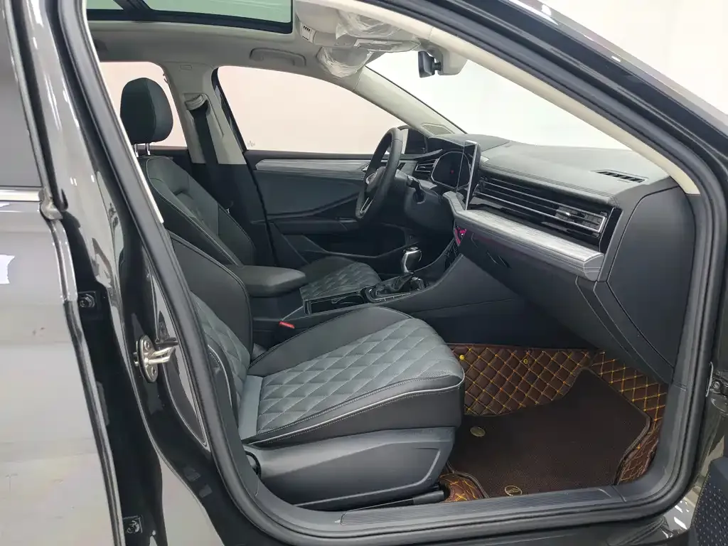 Volkswagen Sagitar 2023 из CN, фото 10