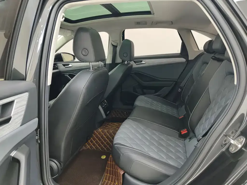 Volkswagen Sagitar 2023 из CN, фото 8