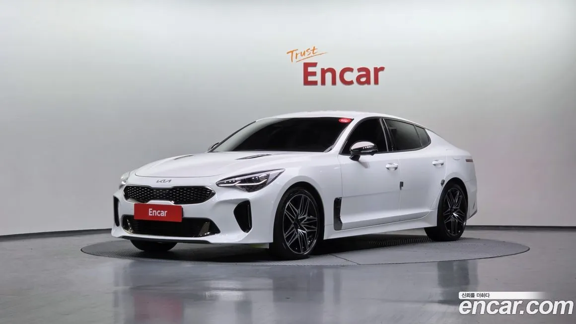Kia Stinger 2022 из KR, фото 1