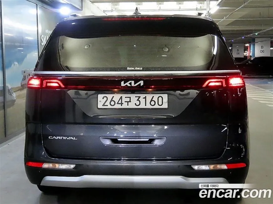 Kia Carnival — фото 5