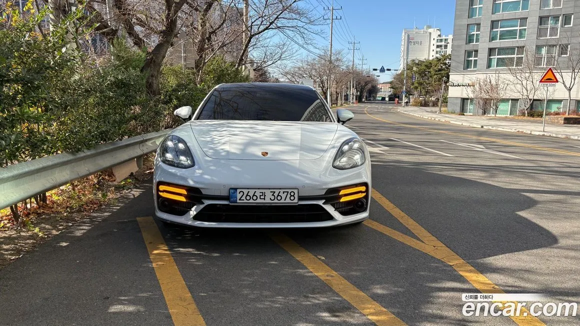 Porsche Panamera 2022 из KR, фото 1