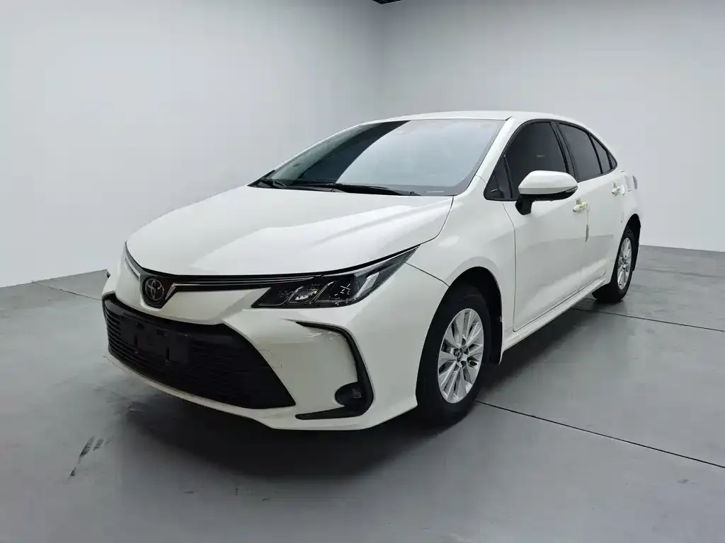 Toyota Corolla 2021 из CN, фото 1