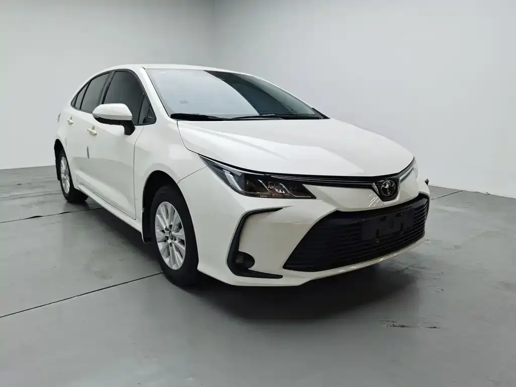 Toyota Corolla 2021 из CN, фото 2
