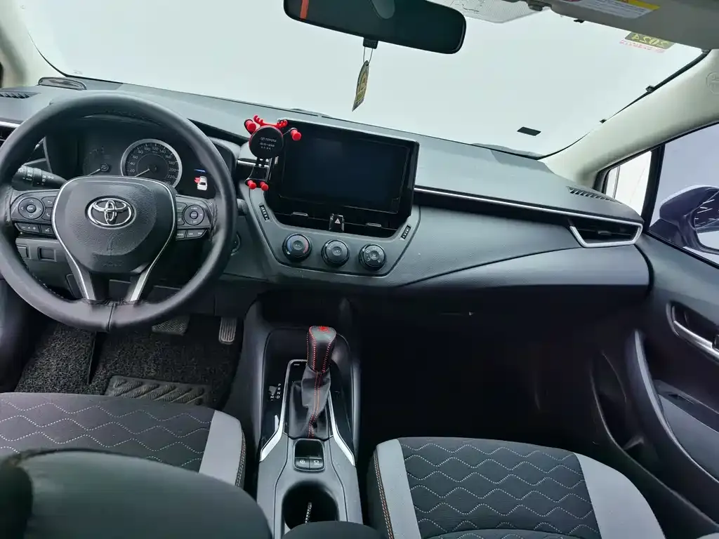 Toyota Corolla 2021 из CN, фото 7