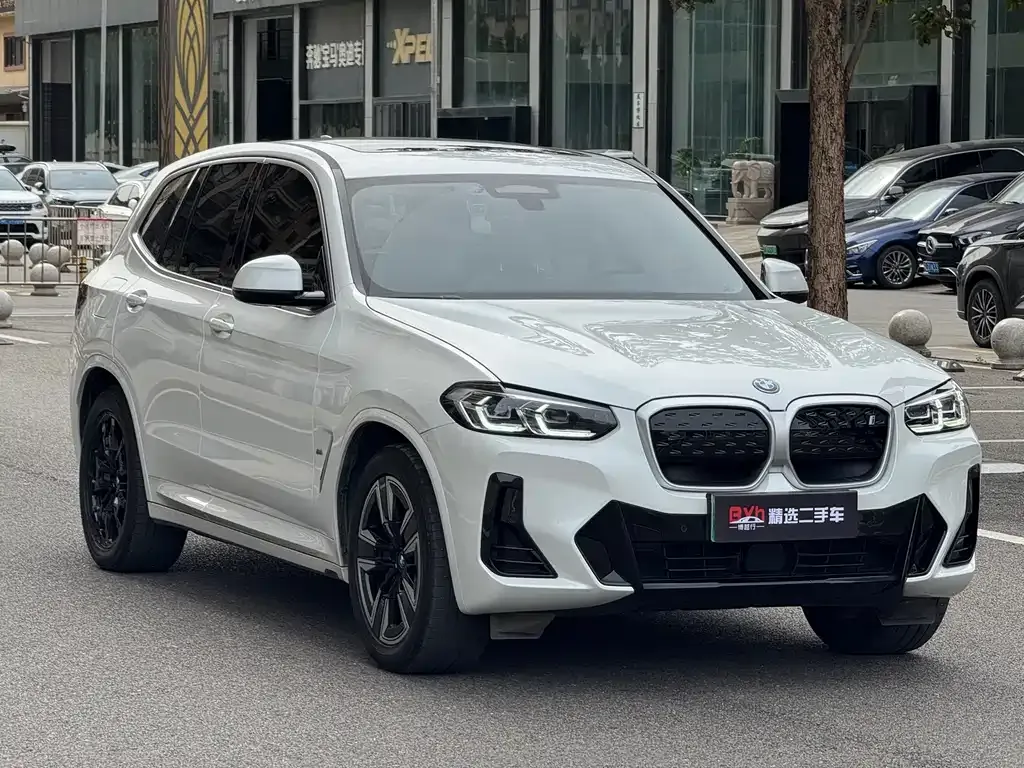 BMW iX3 2024 из CN, фото 4