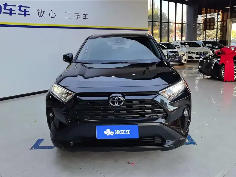 Toyota RAV4 2024 из CN, фото 2