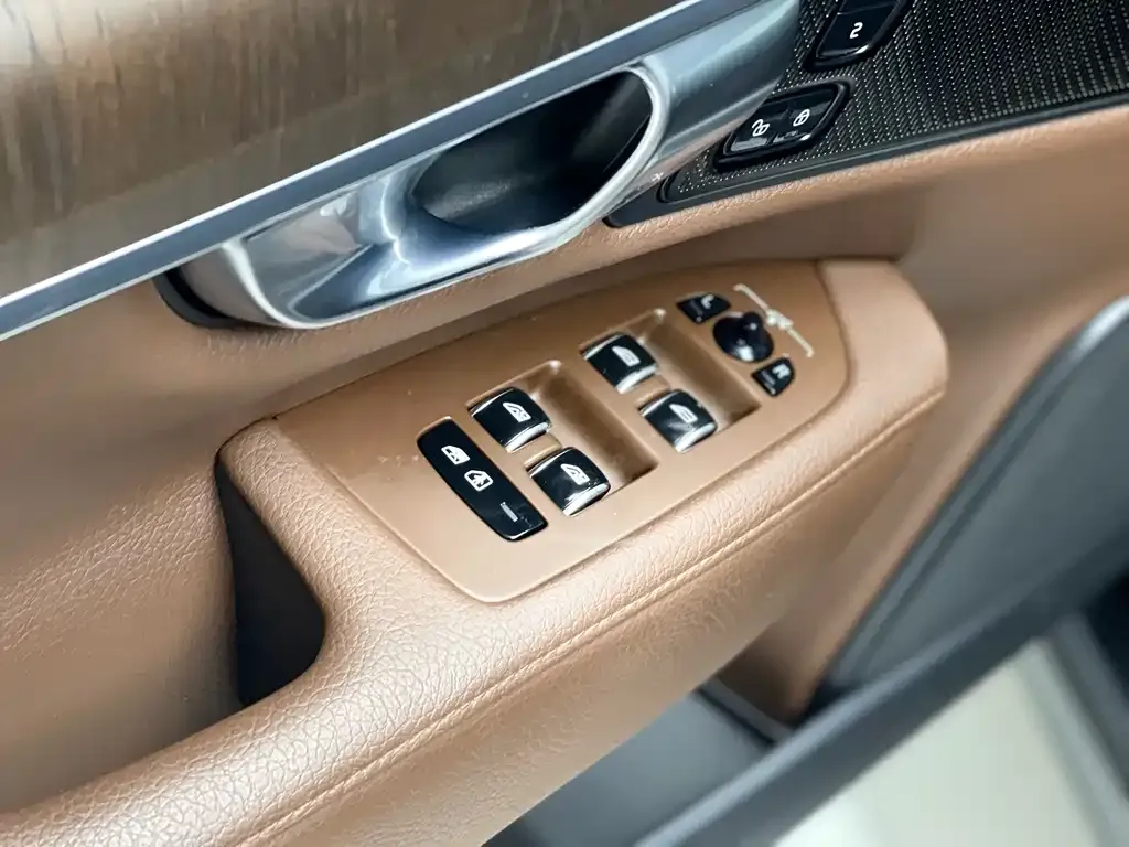 Volvo S90 2021 из CN, фото 9