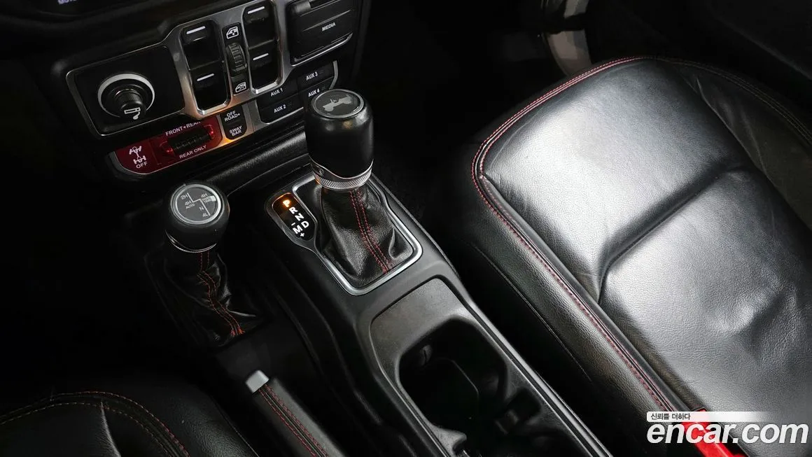 Jeep Wrangler 2022 из KR, фото 9