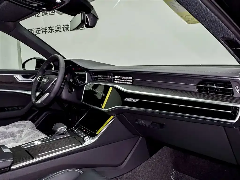 Audi A6L 2025 из CN, фото 3
