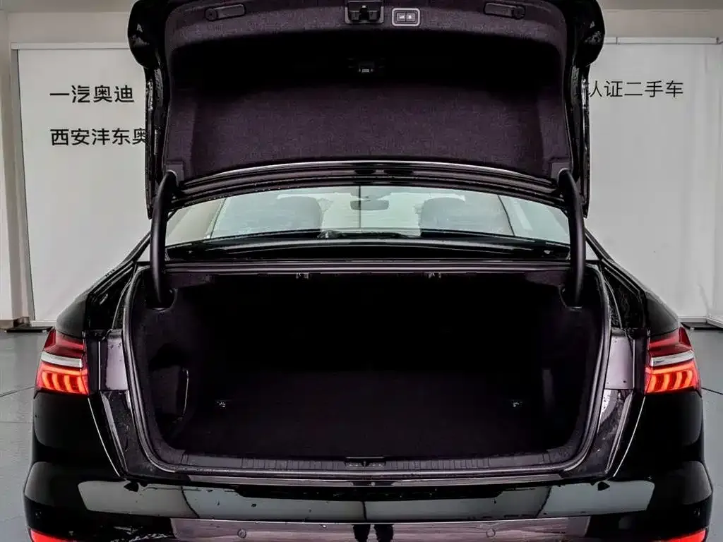 Audi A6L 2025 из CN, фото 7