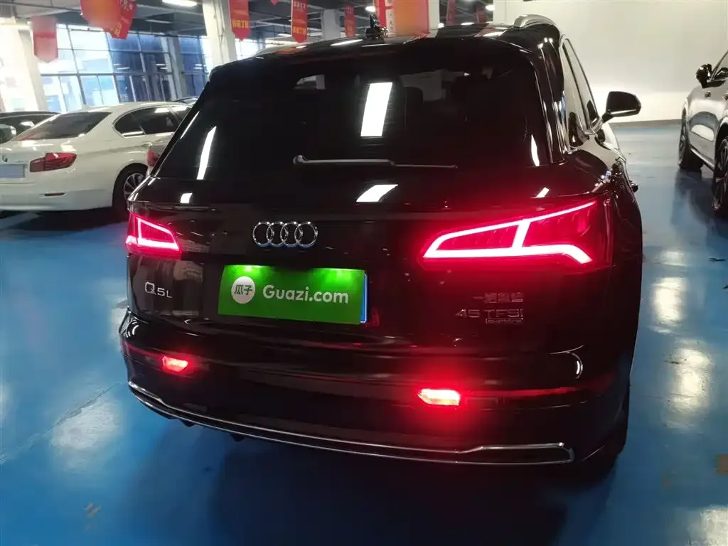 Audi Q5L 2021 из CN, фото 6