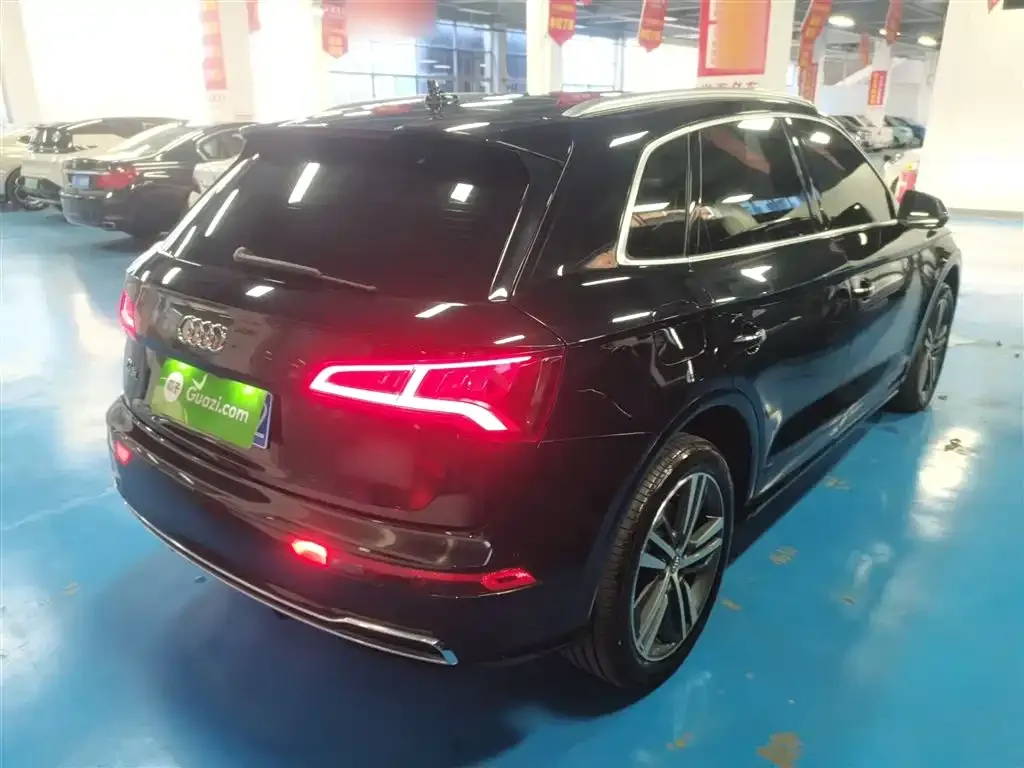 Audi Q5L 2021 из CN, фото 7