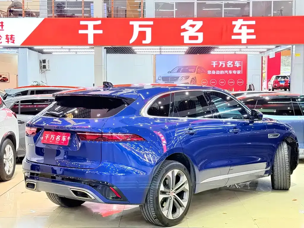 Jaguar F-PACE — фото 5