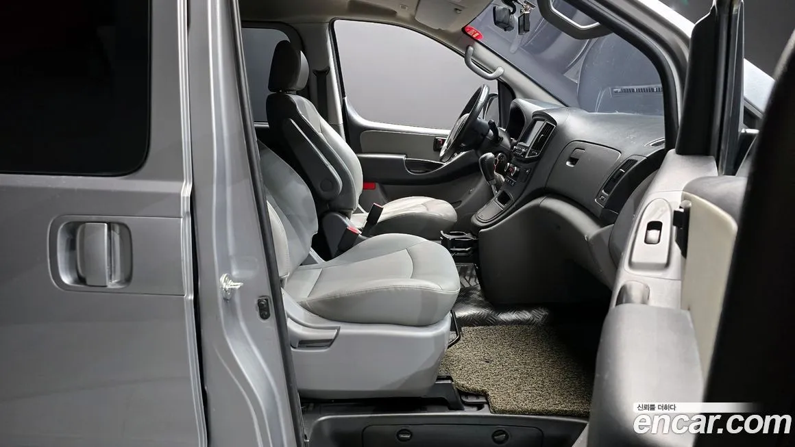 Hyundai Starex 2021 из KR, фото 10
