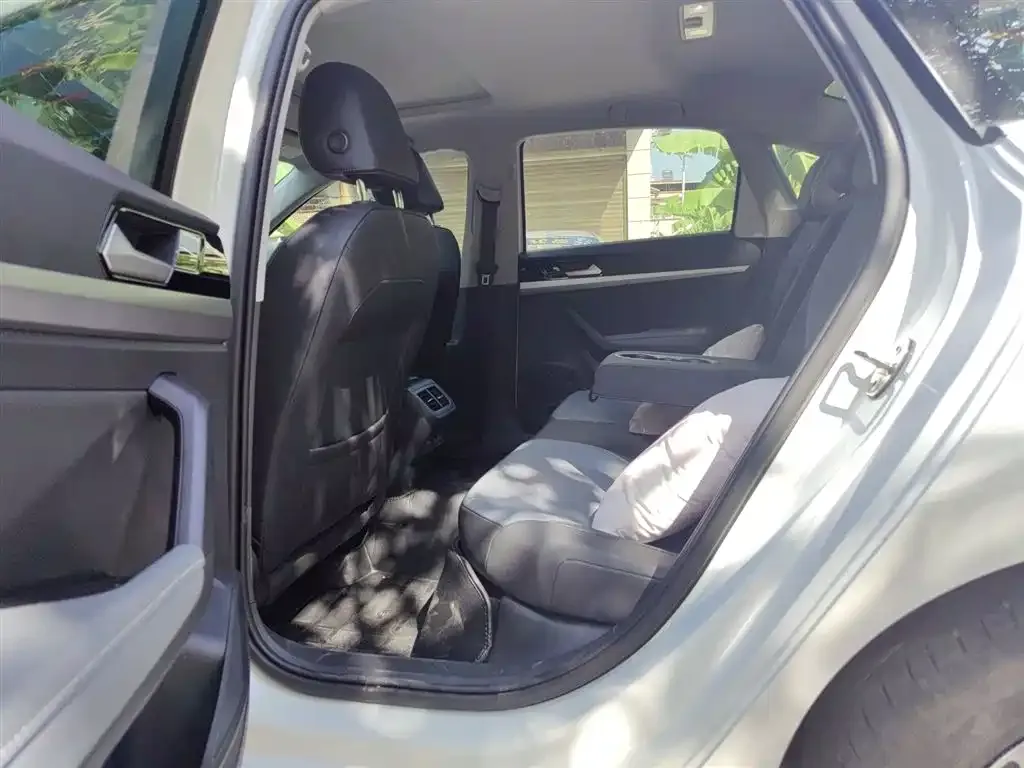 Volkswagen Lavida 2023 из CN, фото 8