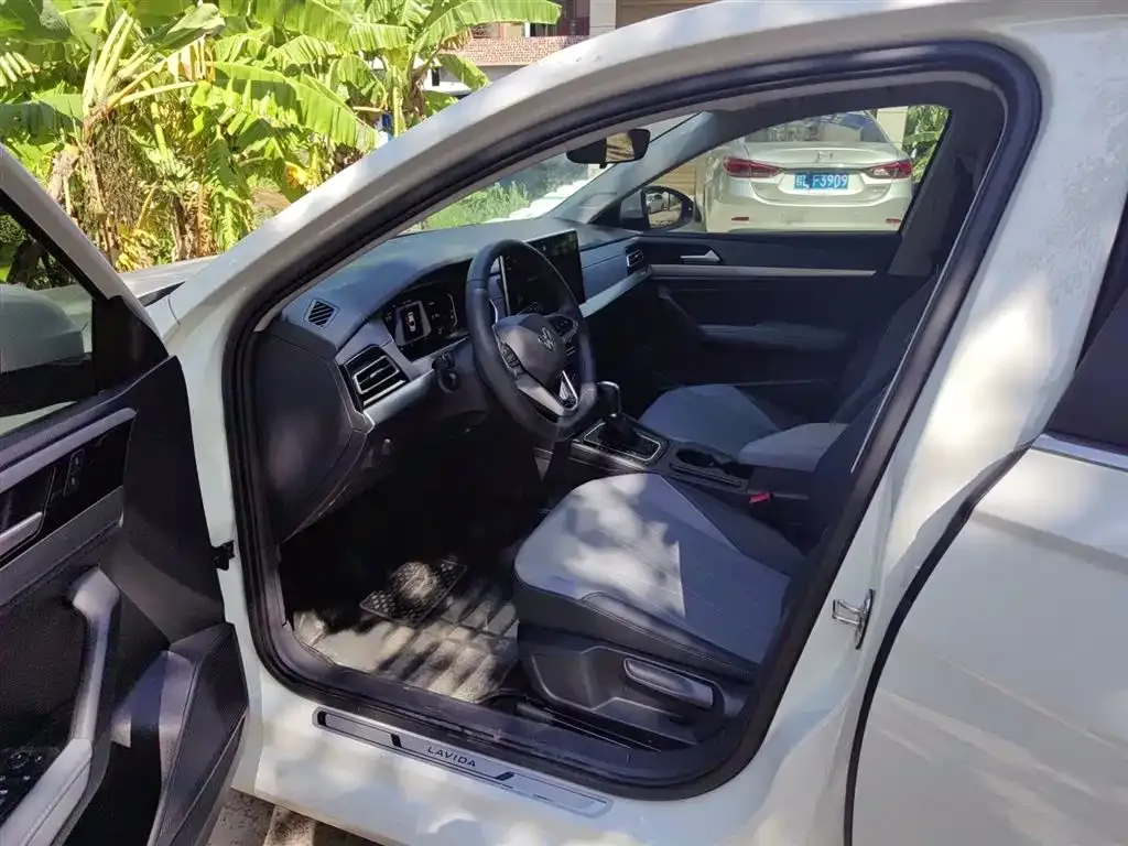 Volkswagen Lavida 2023 из CN, фото 9