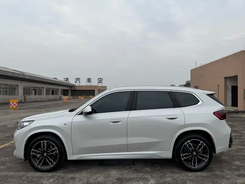 BMW X1 2024 из CN, фото 7
