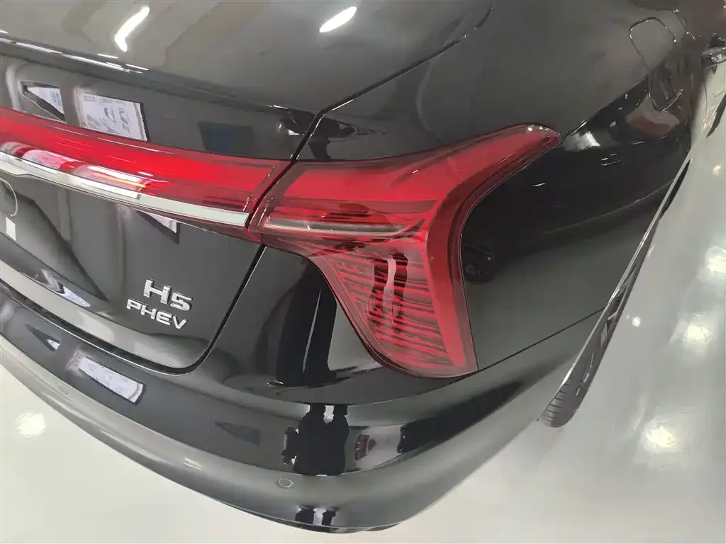 Hongqi H5 PHEV 2025 из CN, фото 8