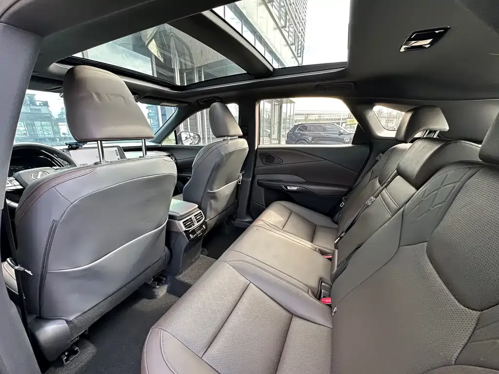 Lexus RX 2025 из CN, фото 8
