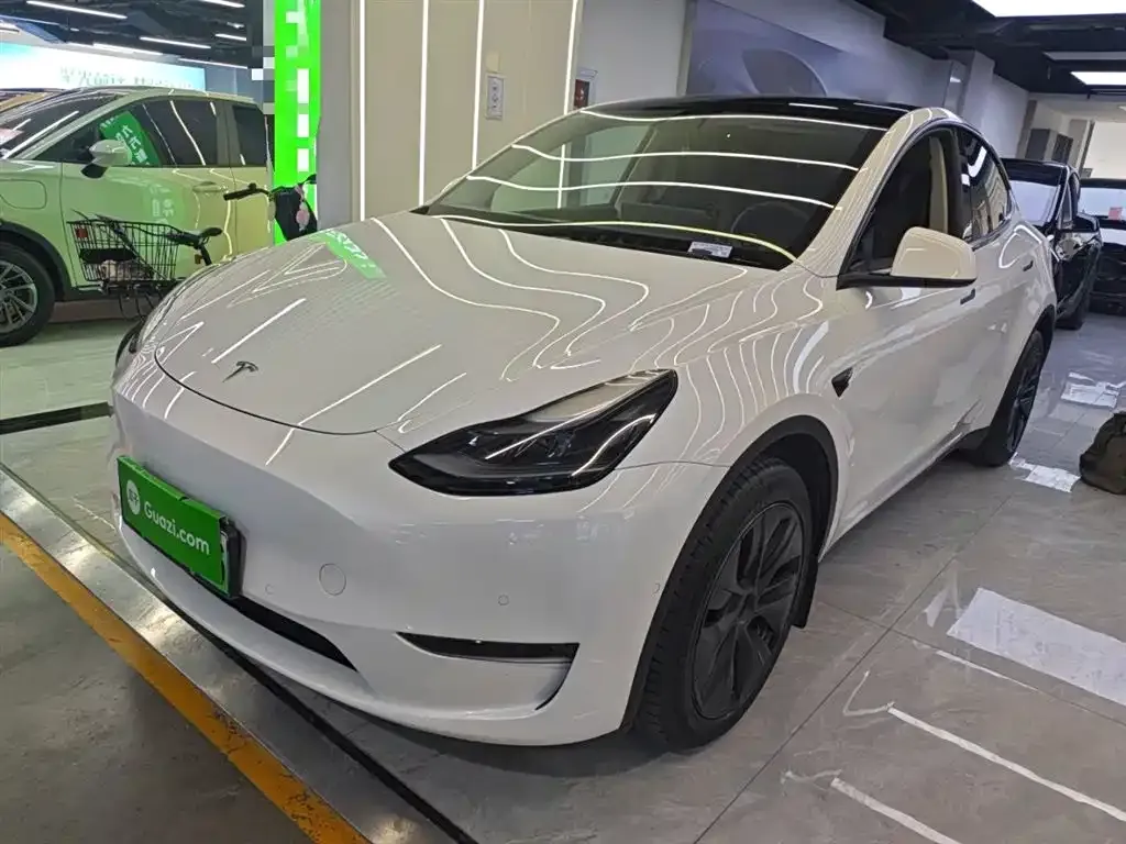 Tesla Model Y 2024 из CN, фото 2