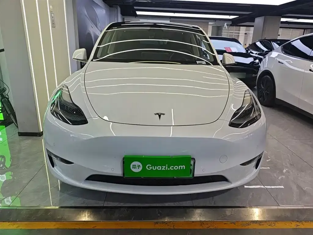 Tesla Model Y 2024 из CN, фото 3