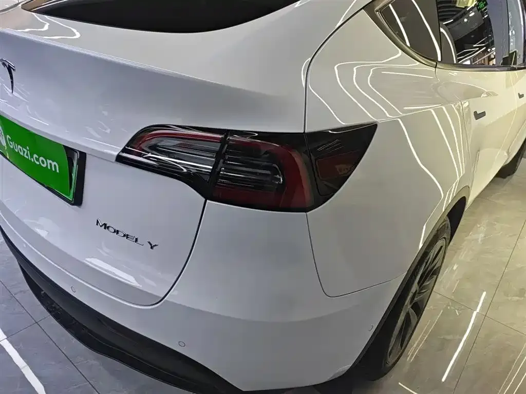 Tesla Model Y 2024 из CN, фото 8