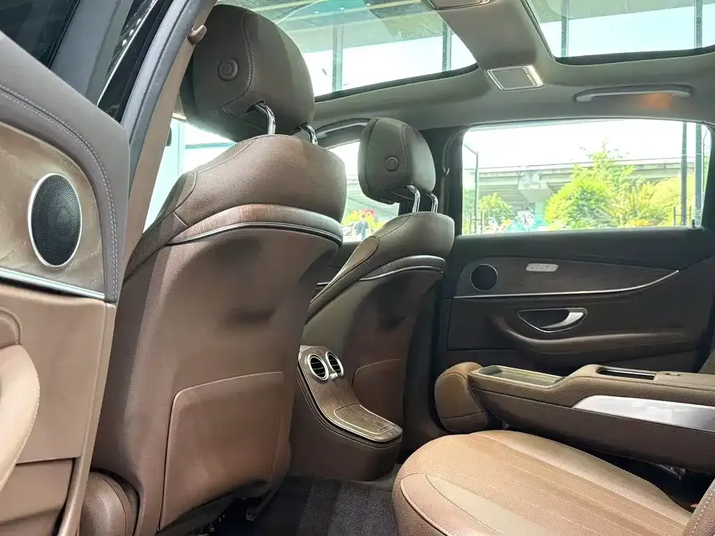 Mercedes-Benz E-Class 2023 из CN, фото 9
