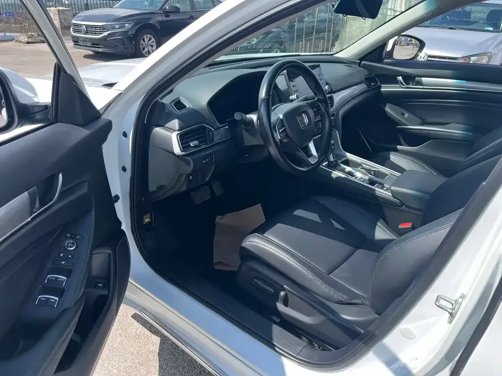 Honda Accord 2021 из CN, фото 4