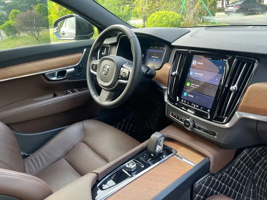 Volvo S90 — фото 7