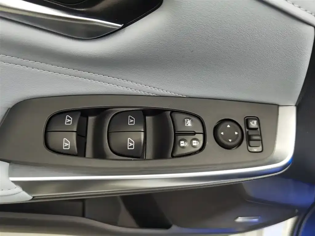 Nissan Sylphy 2023 из CN, фото 9