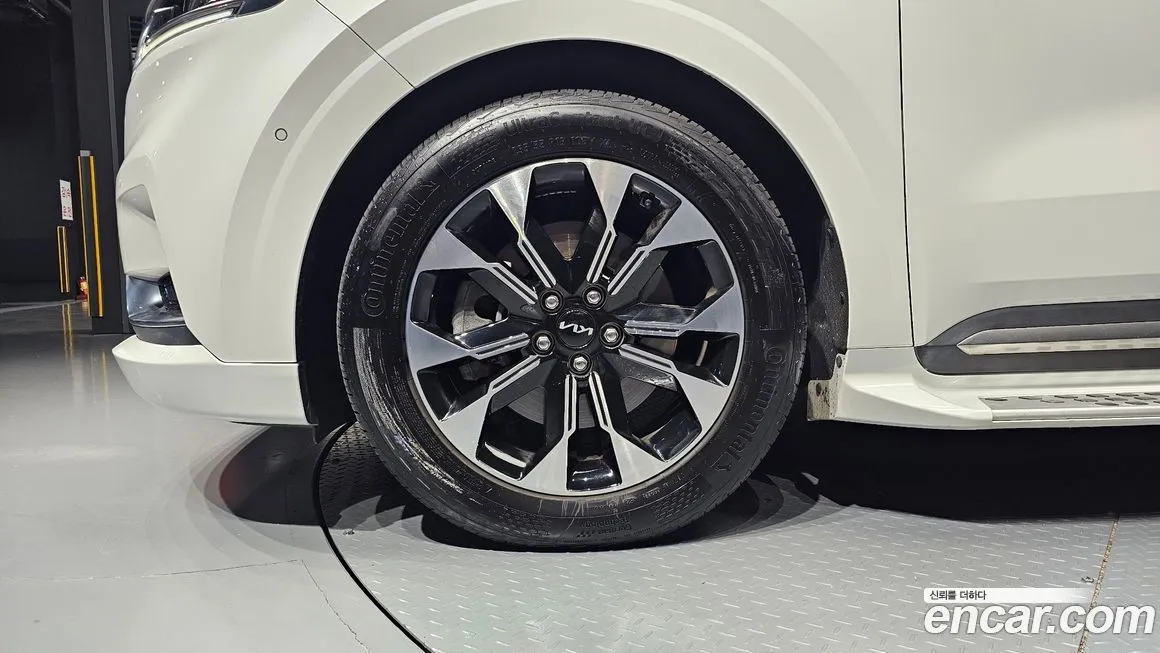 Kia Carnival 2023 из KR, фото 5