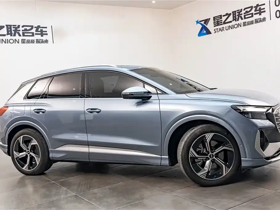 Audi Q4 e-tron — фото 6