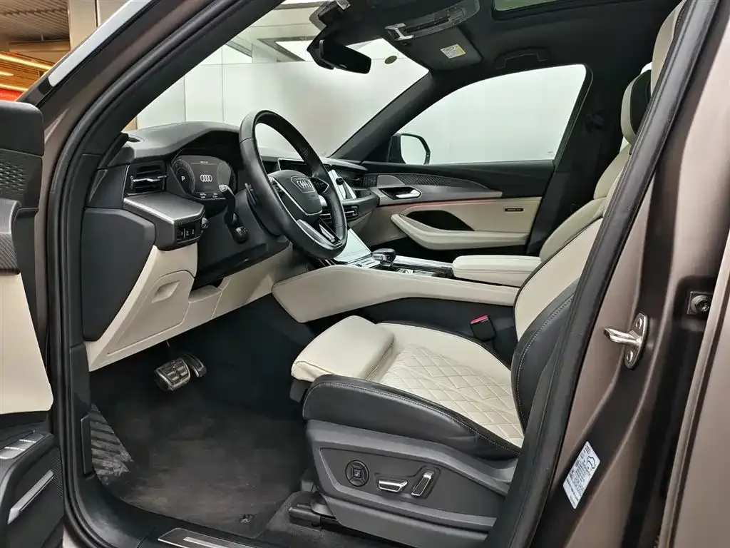 Audi Q6 2023 из CN, фото 8