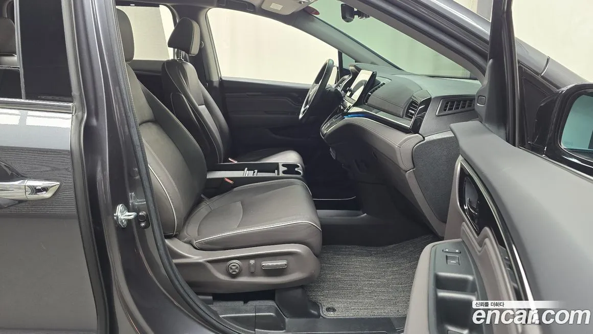 Honda Odyssey 2023 из KR, фото 10