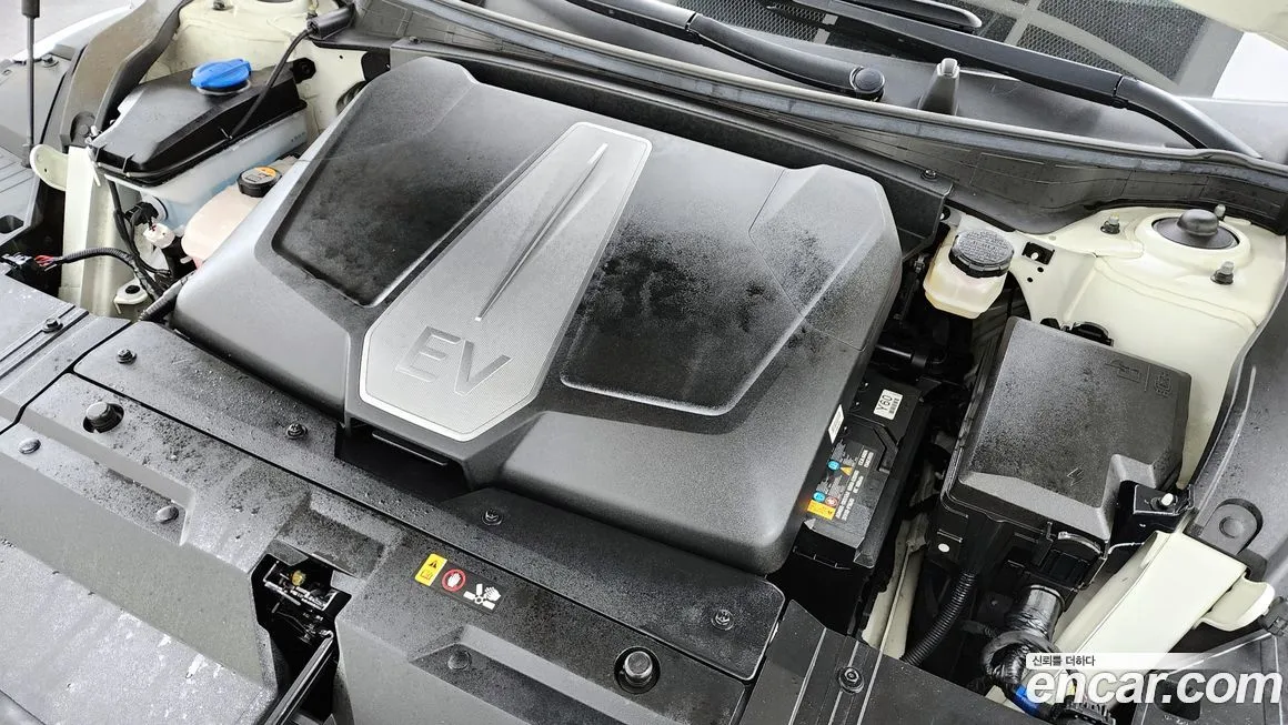 Kia EV6 — фото 6
