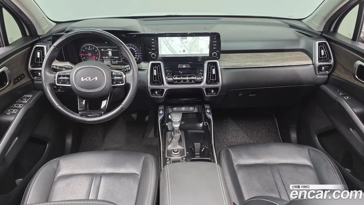 Kia Sorento — фото 7