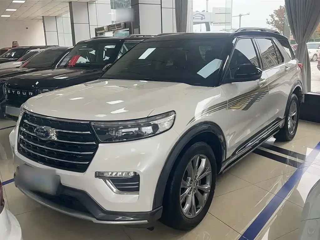 Ford Explorer 2022 из CN, фото 2