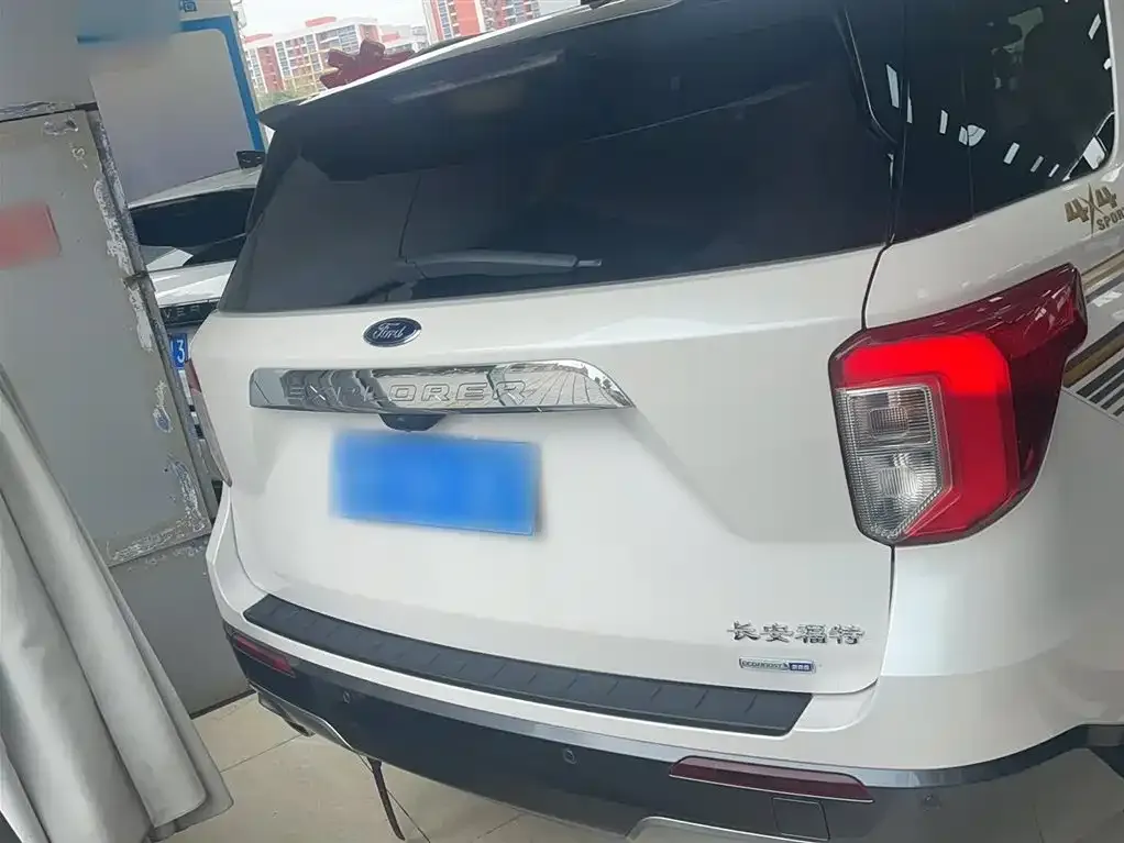 Ford Explorer 2022 из CN, фото 6