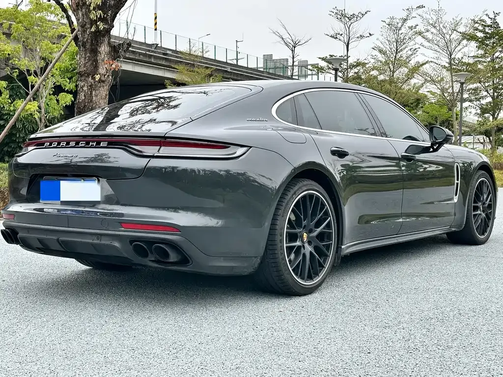 Porsche Panamera — фото 4