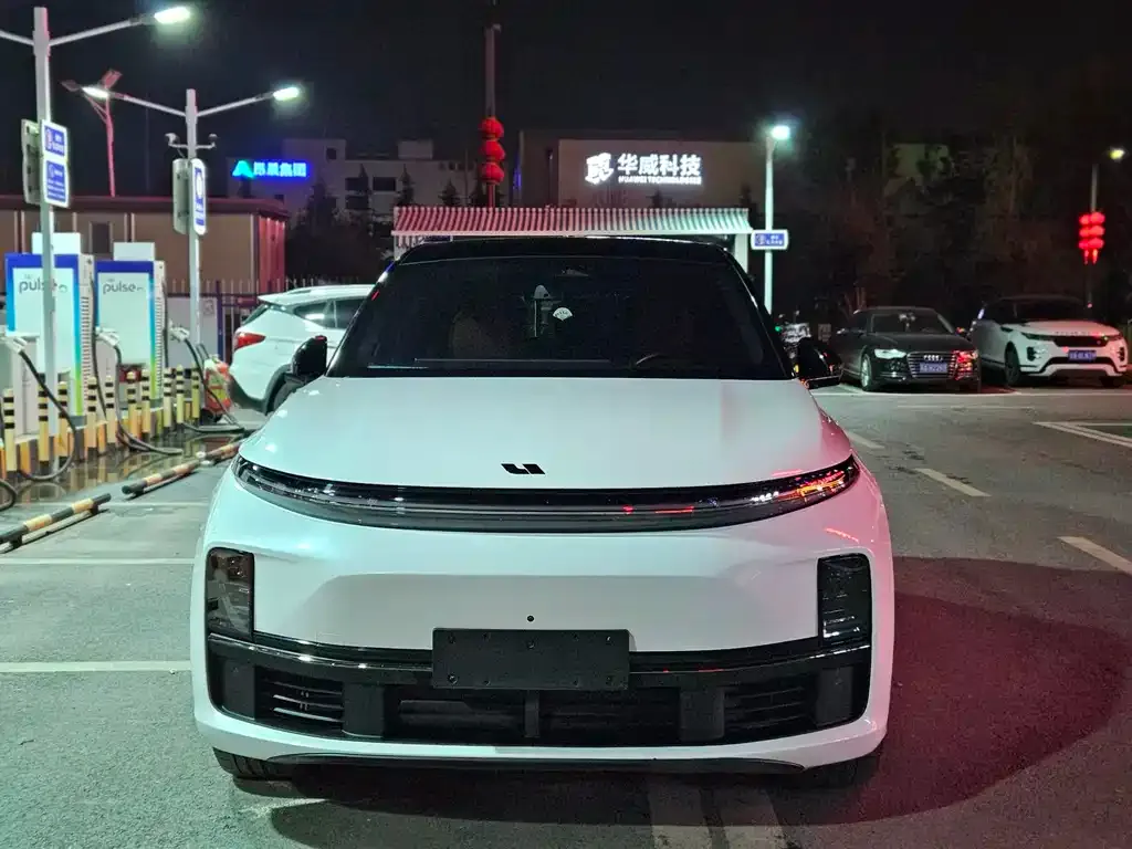 Li Auto L7 2023 из CN, фото 2