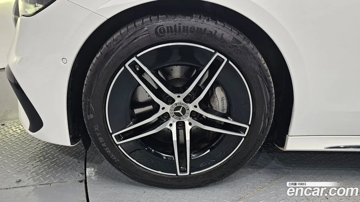 Mercedes-Benz E-Class 2024 из KR, фото 5