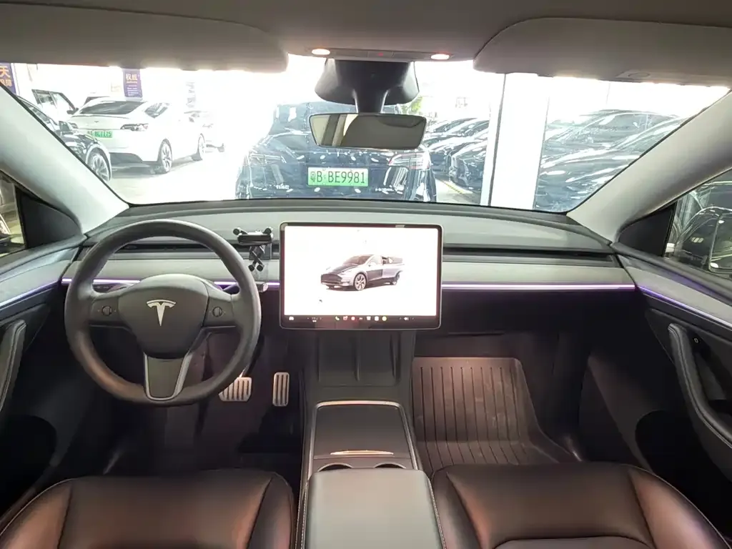Tesla Model Y 2025 из CN, фото 9