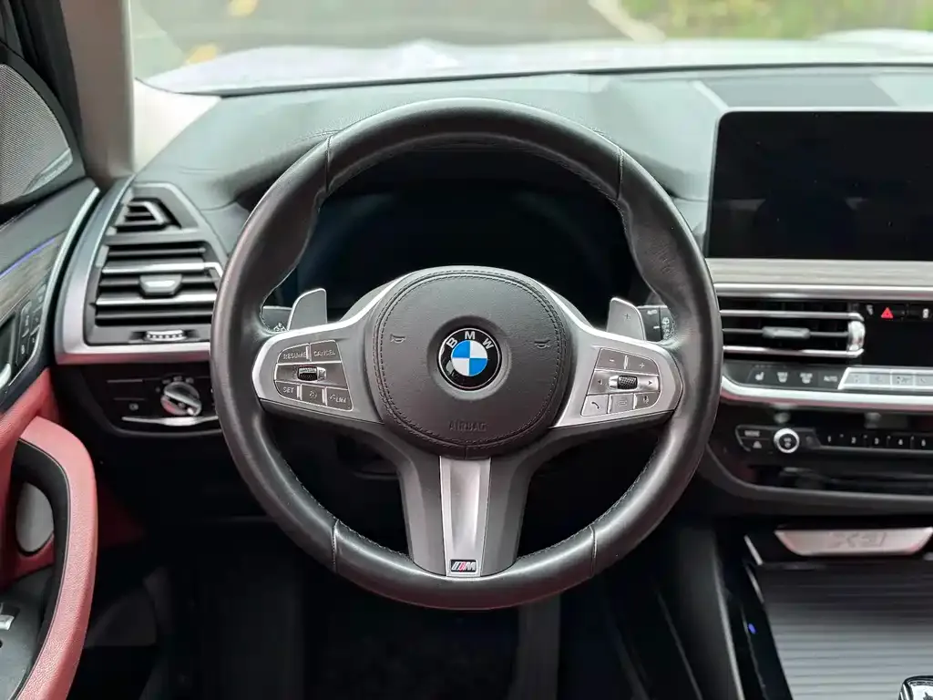 BMW X3 — фото 10