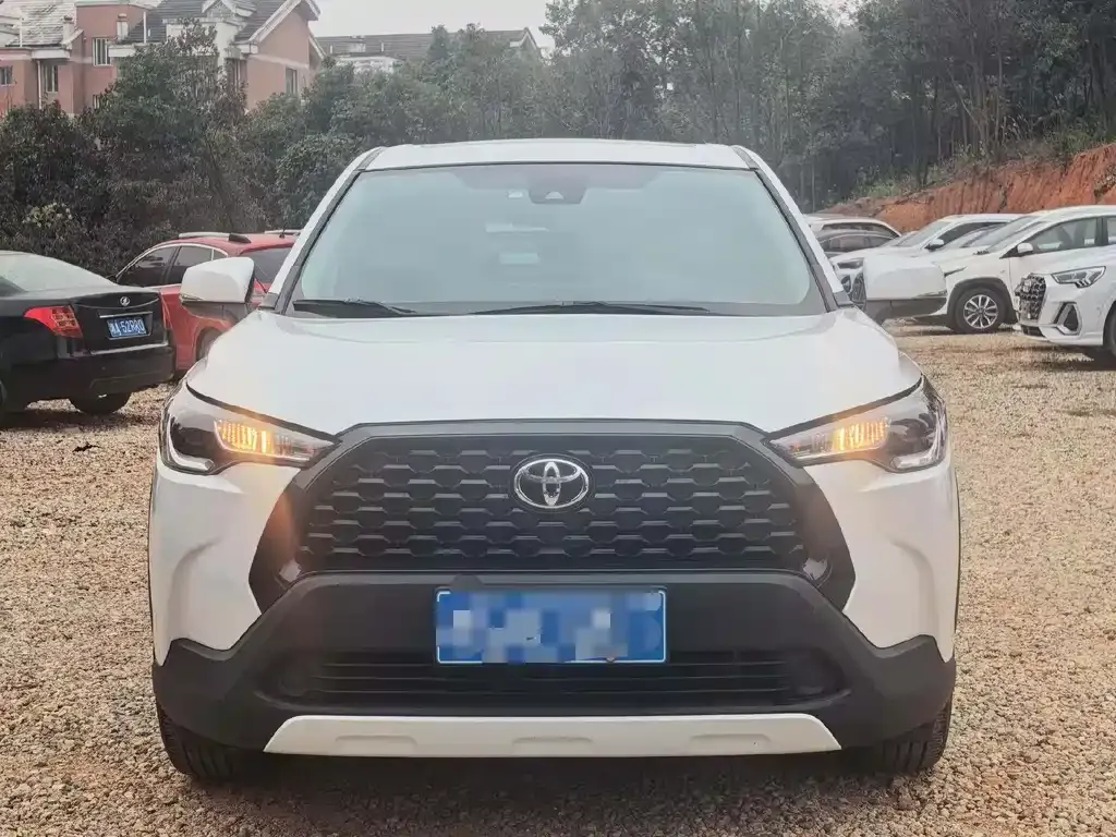 Toyota Corolla Cross — фото 2
