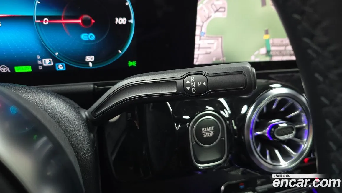 Mercedes-Benz EQA — фото 9