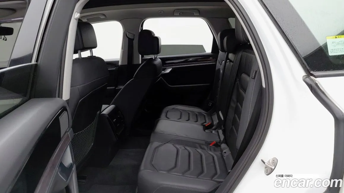Volkswagen Touareg 2021 из KR, фото 10