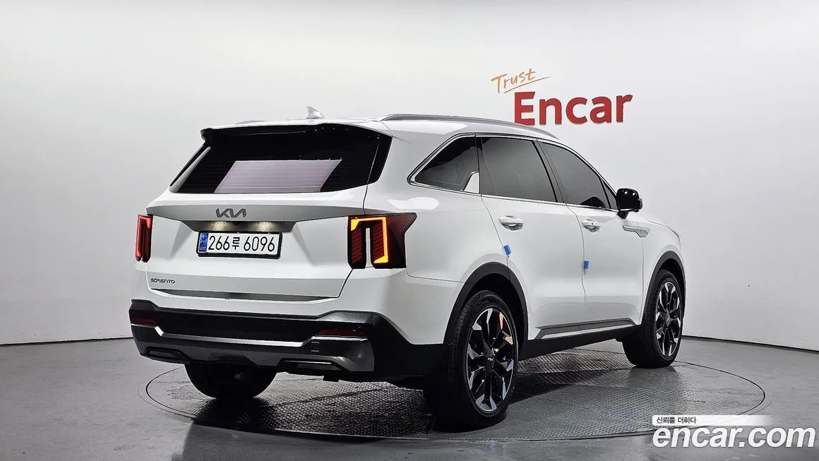 Kia Sorento 2024 из KR, фото 2
